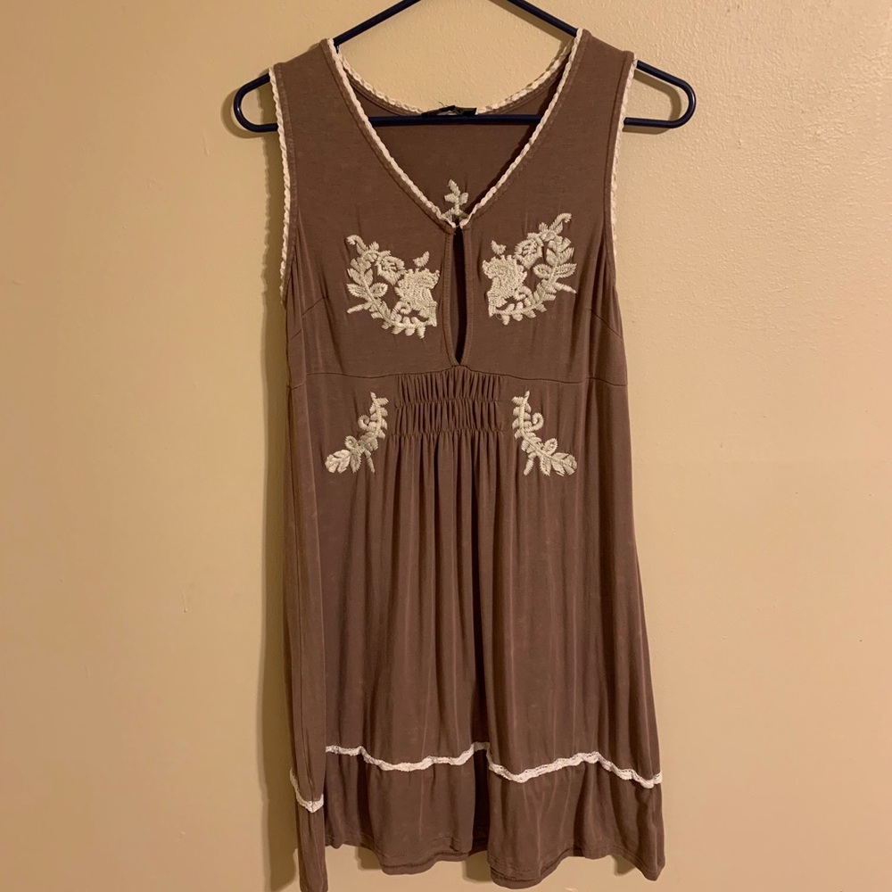 Brown dress